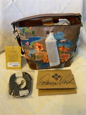 NWT- Patricia Nash CHAUMONT (French Rivera) Leather crossbody Bag.